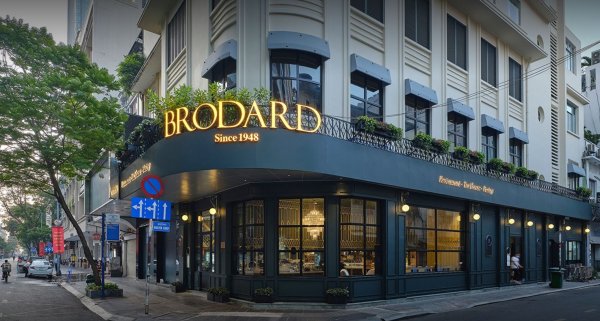 Brodard Restaurant - Tea House - Pastry