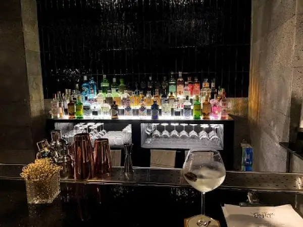 Easy Tiger - Gin Bar