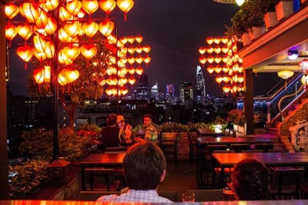 /places/category/73/the-view-rooftop-bar