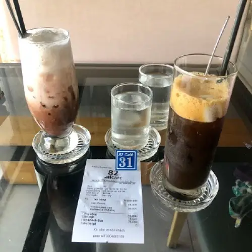 82 Cafe 8