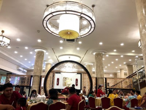 Ai Hue Restaurant 13
