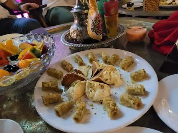 BEIRUT Villa - Restaurant Shisha Lounge 3