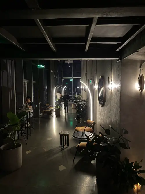 Blank Lounge Landmark 5