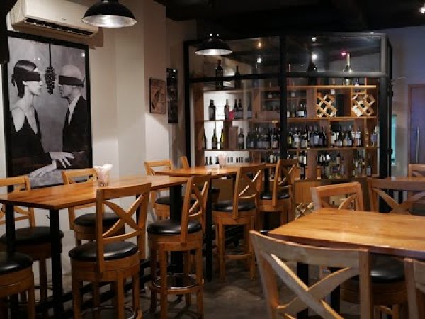 Brix Wine Bar & Kitchen 8