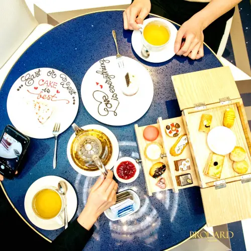 Brodard Restaurant - Tea House - Pastry 3