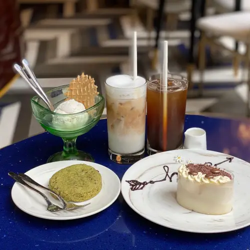 Brodard Restaurant - Tea House - Pastry 1