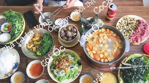 Con Oc Restaurant 9