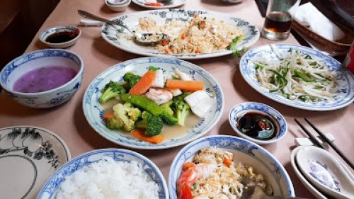 Huong Lai Restaurant 9