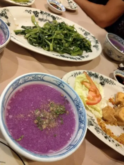 Huong Lai Restaurant 6