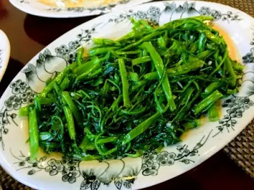 Huong Lai Restaurant 5