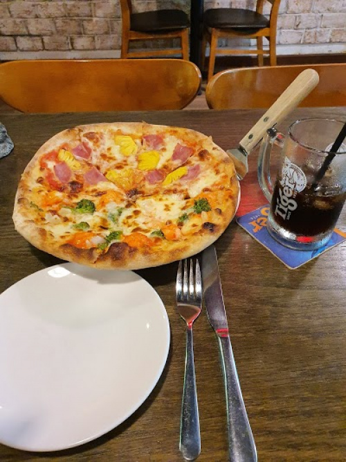Italiani's Pizza 2