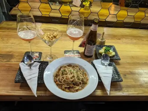 Lagom Cafe - Belgian Beer & Coffee Lounge 1