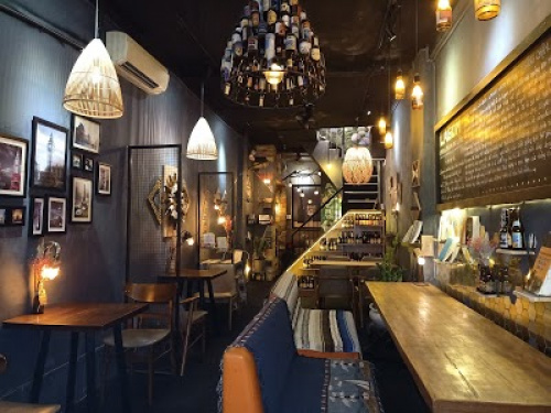 Lagom Cafe - Belgian Beer & Coffee Lounge 7