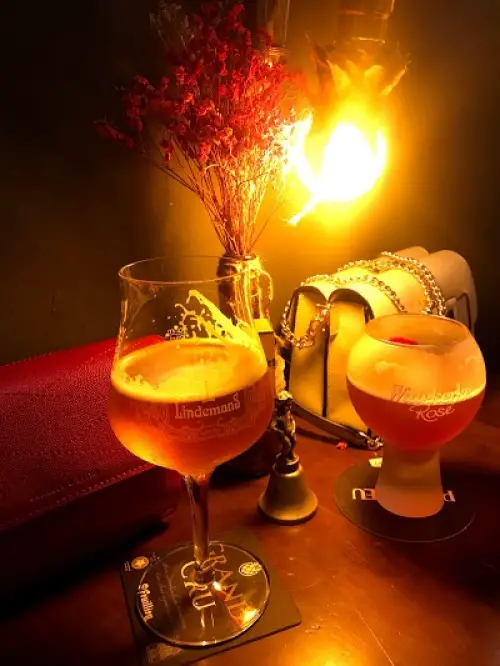 Lagom Cafe - Belgian Beer & Coffee Lounge 3