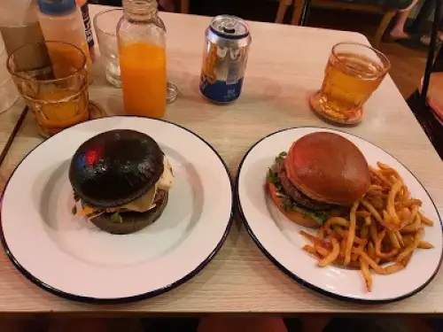 Marcel Gourmet Burger 3