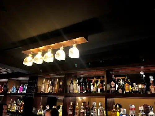 Mulligans SaiGon 10