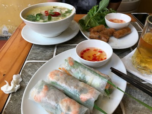 Nha Hang Asian Kitchen 1