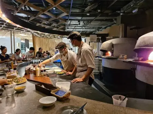 Pizza 4P's Saigon Centre 1