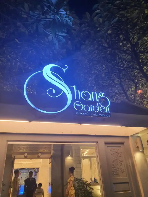 Shang Garden Restaurant 13