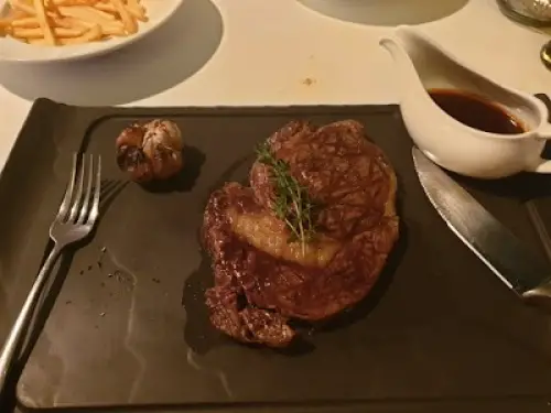 Signature Restaurant 5