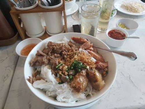 Taste Of Saigon 1