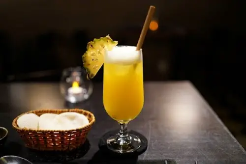 The Garlik De Tham Restaurant 9