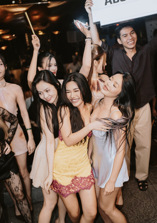 zion-sky-lounge-dining-ho-chi-minh-city-by-lily-6a575fcd01da2.png