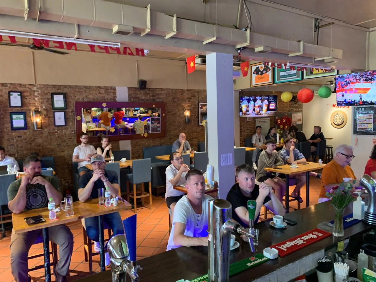 Phatty's Sports Bar & Grill